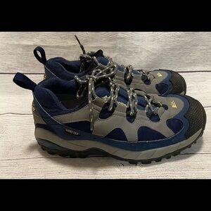Montrail Genjava GoreTex Hiking Walking Size 9